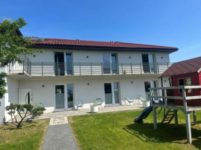 Holiday apartments near the beach, Ch opy, Chłopy